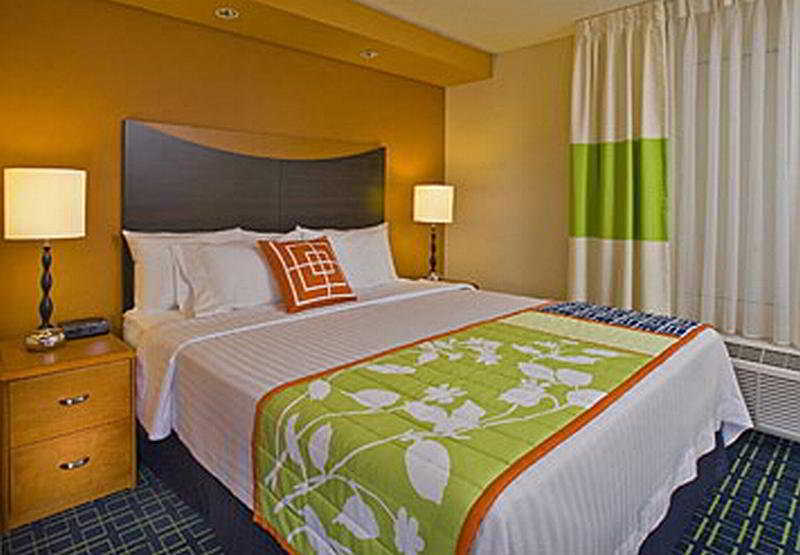 Fairfield Inn & Suites Fort Lauderdale Airport & Cruise Port Дейния Бийч Стая снимка